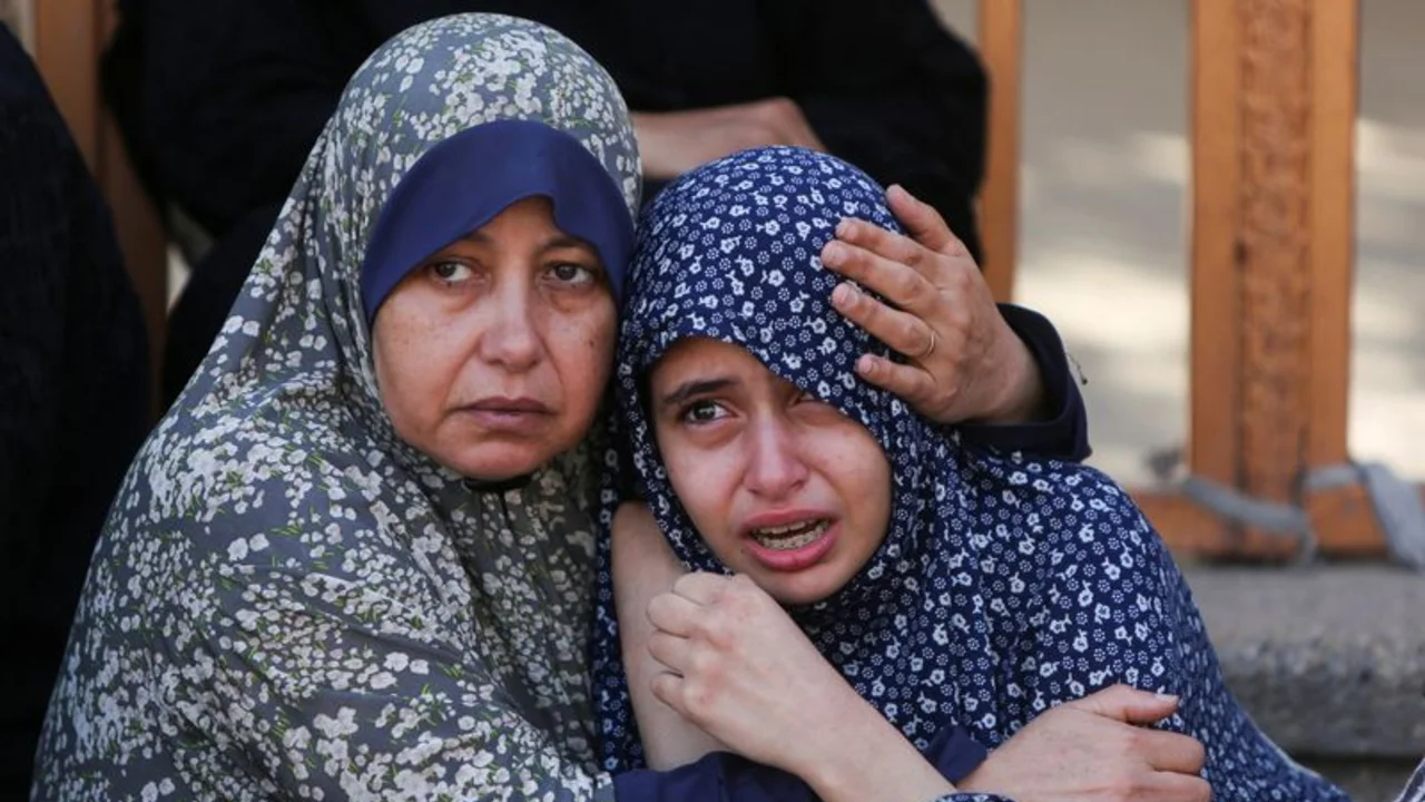 Al menos 24 palestinos mueren cerca de un centro de ayuda humanitaria en Gaza, según médicos