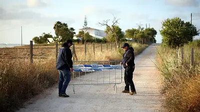 La policía peina una "vasta" zona del Algarve portugués en el caso Madeleine McCann La policía peina una "vasta" zona del Algarve portugués en el caso Madeleine McCann