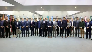 Gobernadores se reúnen para debatir cómo paliar la falta de fondos de Milei