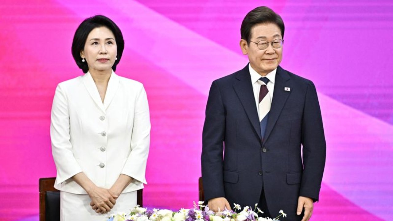 Lee Jae-myung, nuevo presidente de Corea del Sur, promete resucitar la democracia