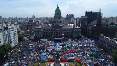 Otro día de marchas: médicos, mujeres, discapacitados y jubilados contra Milei