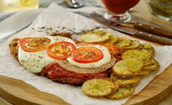 ¿Salsa arriba o abajo? El secreto de la mejor milanesa napolitana | #atr