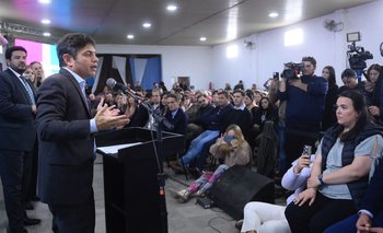 Kicillof entregó más de 300 escrituras a familias en General Arenales | Viviendas