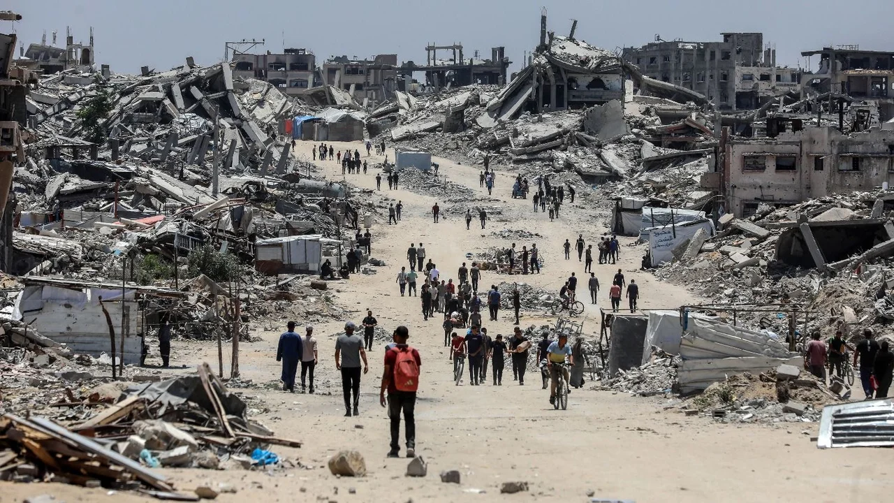 Israel atacó otro hospital y mató a tres periodistas palestinos en Gaza