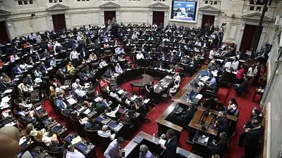 Aumento a jubilados: uno por uno, cómo votaron los diputados de Santa Fe Aumento a jubilados: uno por uno, cómo votaron los diputados de Santa Fe