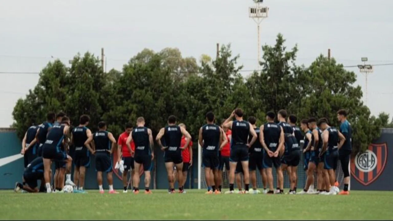 San Lorenzo de Almagro, FIFA, Inhibición.