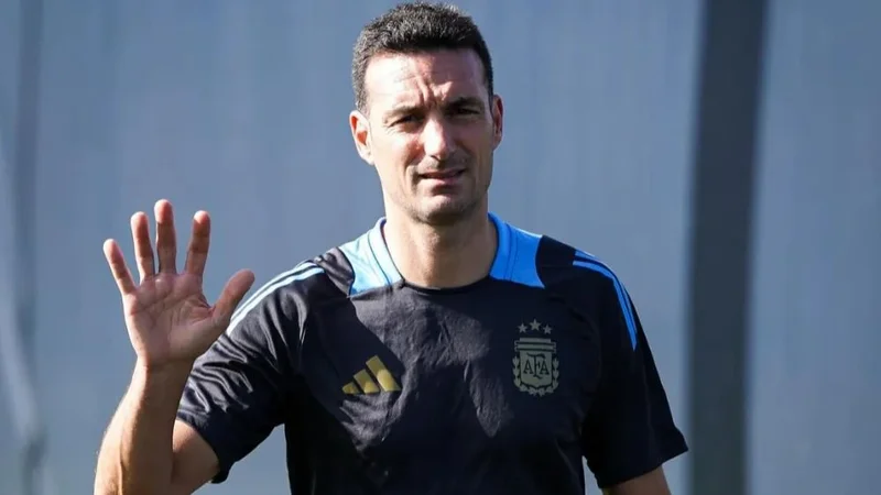 No juega Messi: Scaloni sorprende con la formación de la Selección Argentina vs. Chile