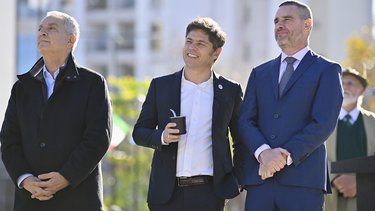 La Plata: Kicillof y Alak inauguraron las obras de remodelación de Plaza Italia