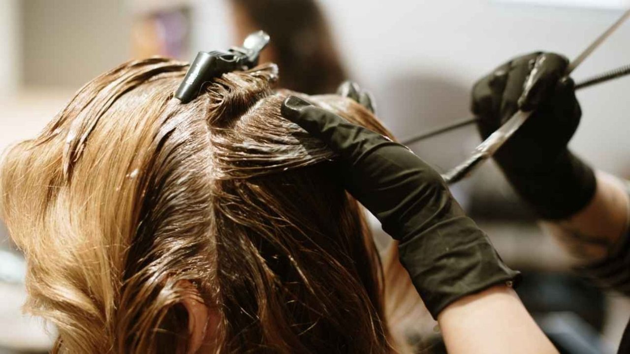 Color de pelo en tendencia 2025