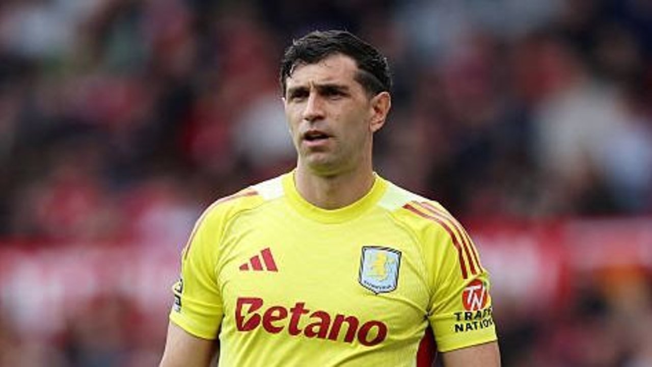 Dibu Martínez, Selección Argentina, Aston Villa, mercado de pases, Manchester United