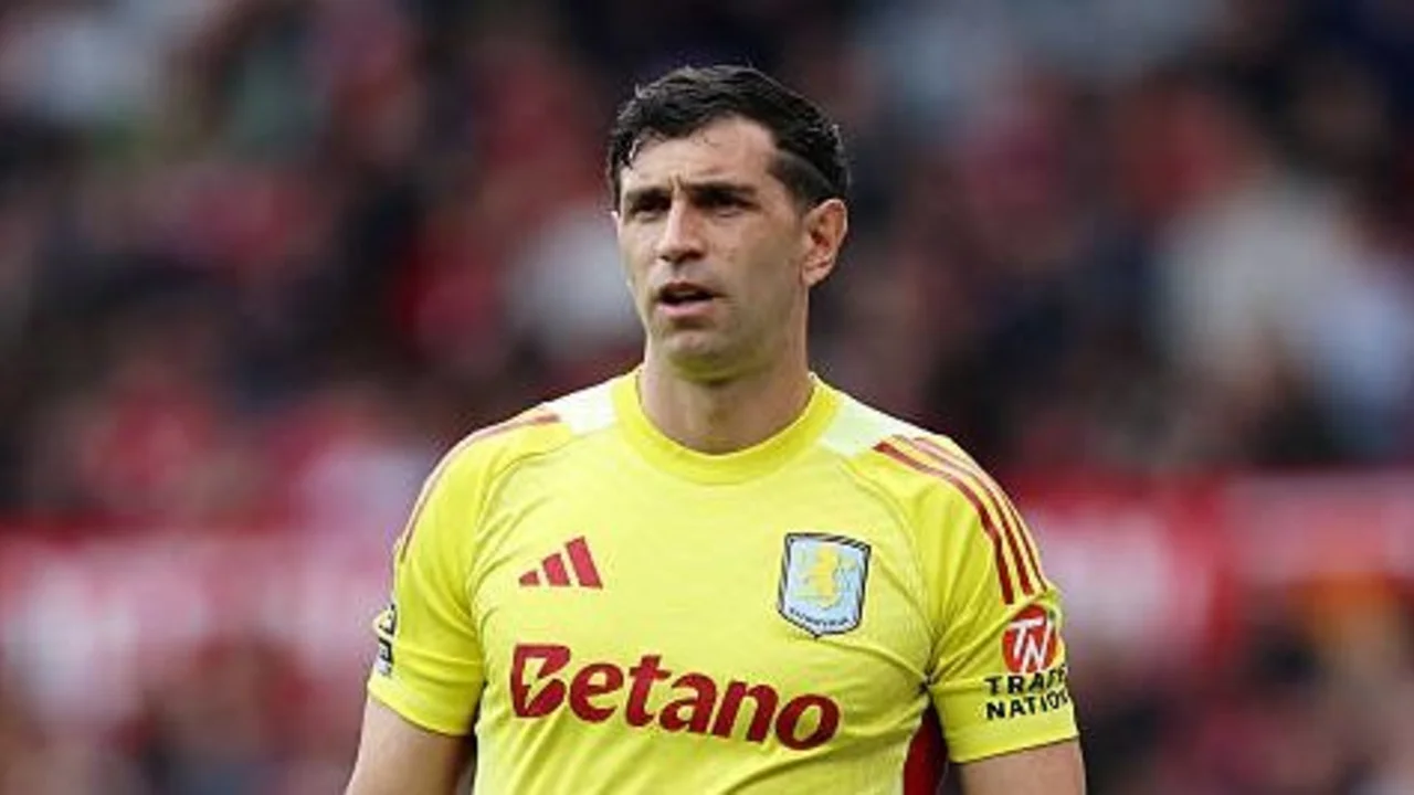 Dibu Martínez, Selección Argentina, Aston Villa, mercado de pases, Manchester United