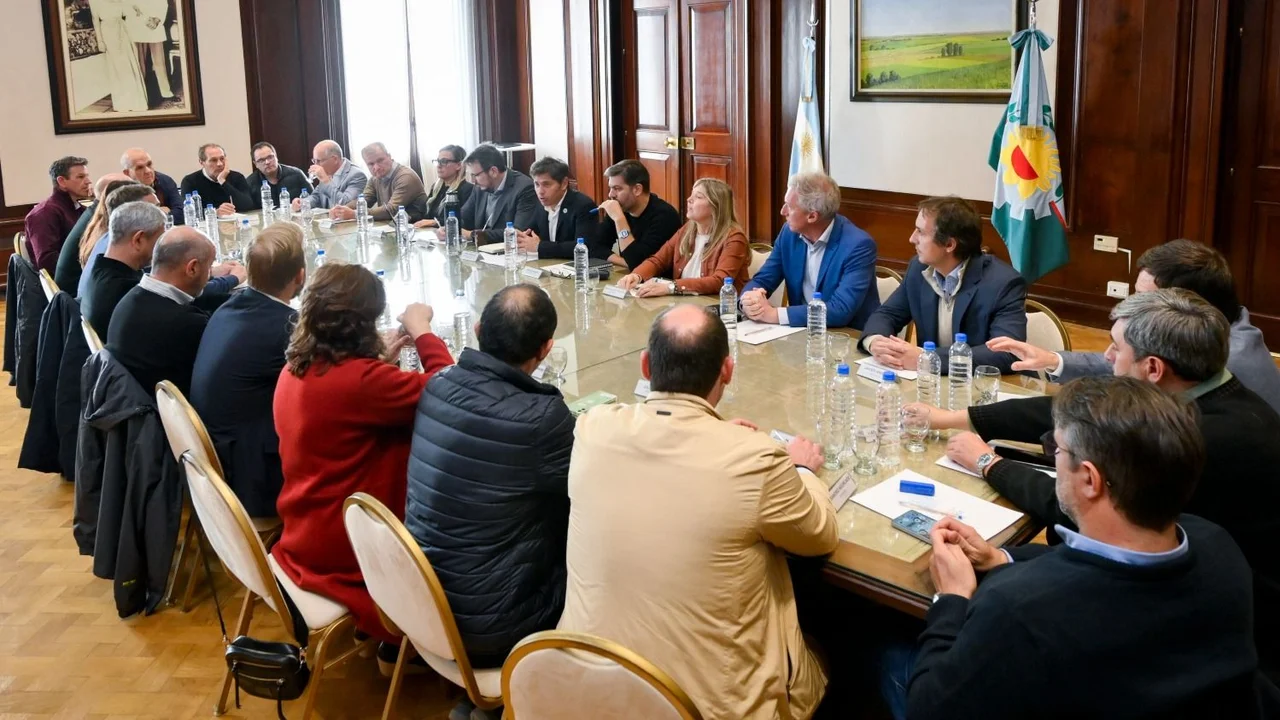  Impulso al desarrollo: Kicillof firmó nuevos convenios crediticios para municipios y emprendedores locales