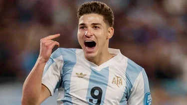 El gol de Julián Álvarez para la Selección Argentina vs Chile
