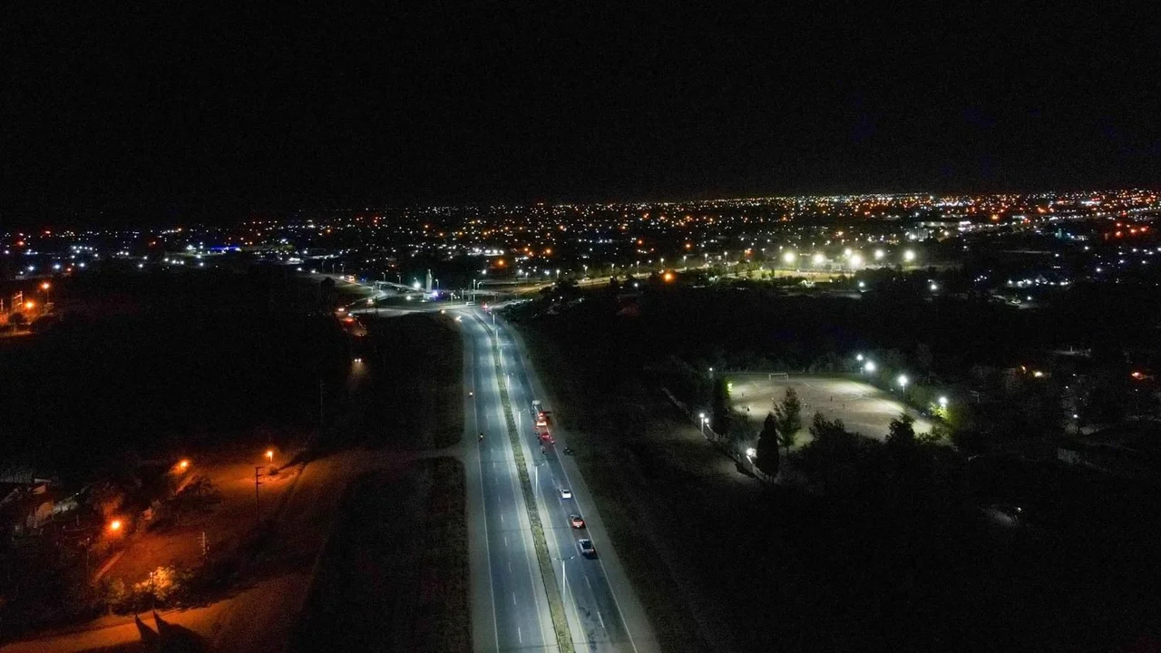 Quintela inauguró una obra vial que fue abandonada por el Gobierno nacional: "Decidimos intervenir"
