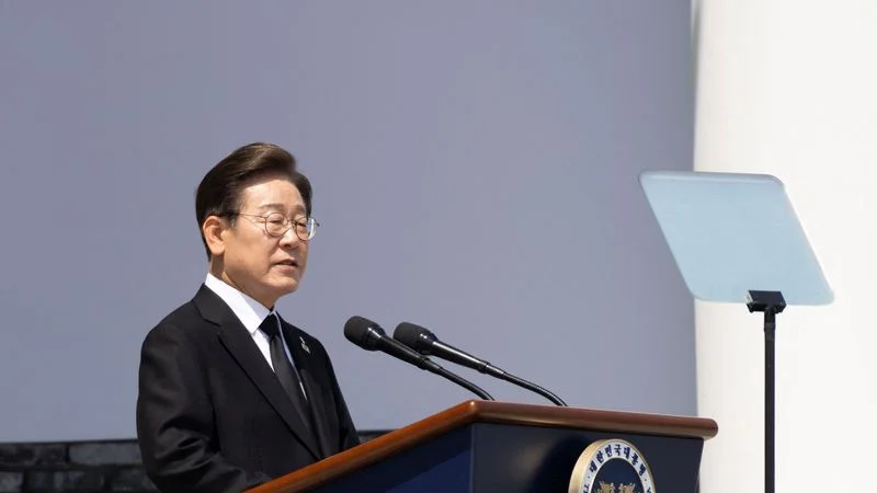 Trump y nuevo presidente surcoreano hablan por teléfono, reporta oficina de Lee