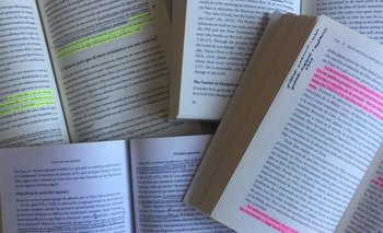 ¿Cómo funciona y ayuda a la memoria subrayar libros? | Atr