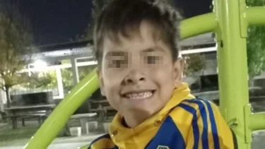 Un policía baleó a un chico de 7 años durante un intento de robo y está grave: la palabra de su papá
