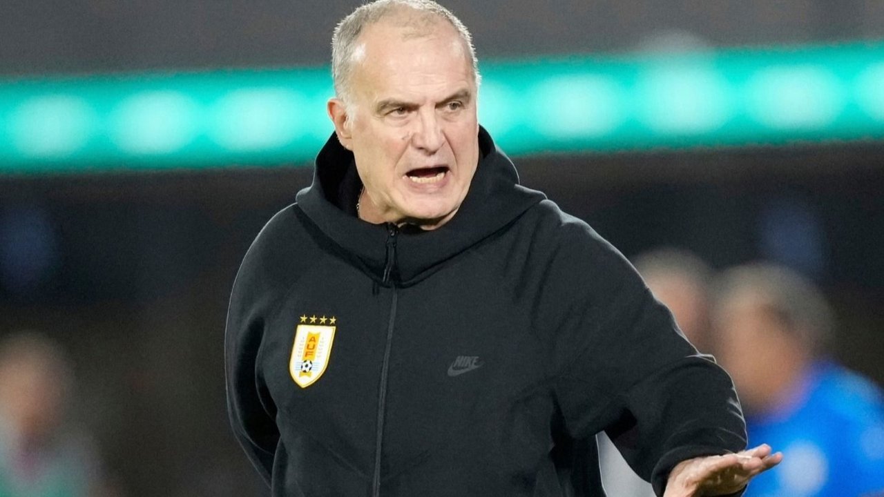 Selección Argentina, Marcelo Bielsa, Uruguay, Eliminatorias Sudamericanas.