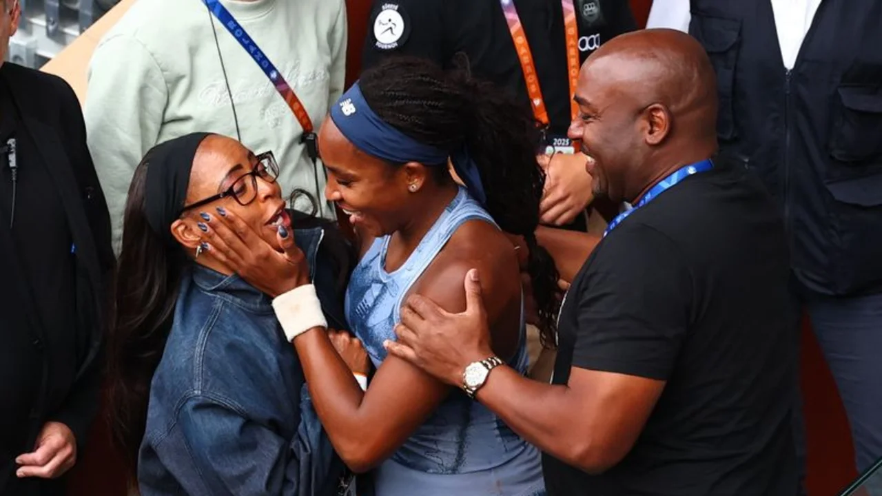 Gauff vence a Sabalenka y gana el Abierto de Francia de tenis