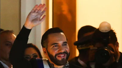 Detienen a prominente abogado constitucionalista salvadoreño crítico de Bukele Detienen a prominente abogado constitucionalista salvadoreño crítico de Bukele