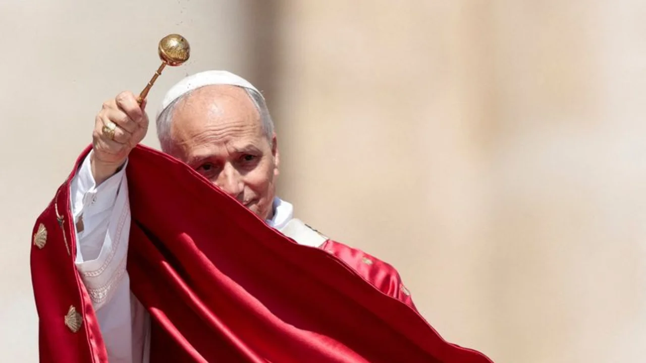 León XIV, el primer papa estadounidense, critica la política nacionalista en misa dominical