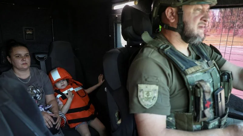 Rusia avanza hacia el centro-este de Ucrania en medio de polémica por los soldados muertos