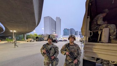 Trump desplegó a la Guardia Nacional en medio de las protestas en California
