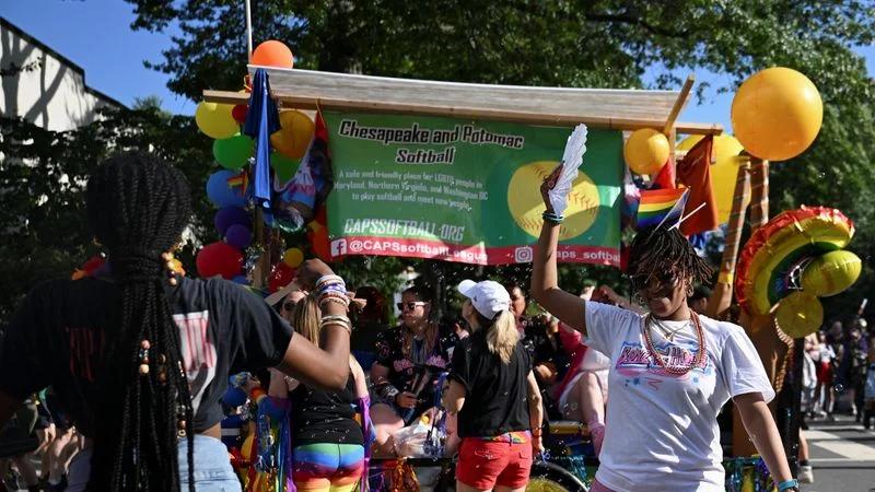Con rabia y humor, la manifestación del Orgullo Mundial apunta a Trump en Washington