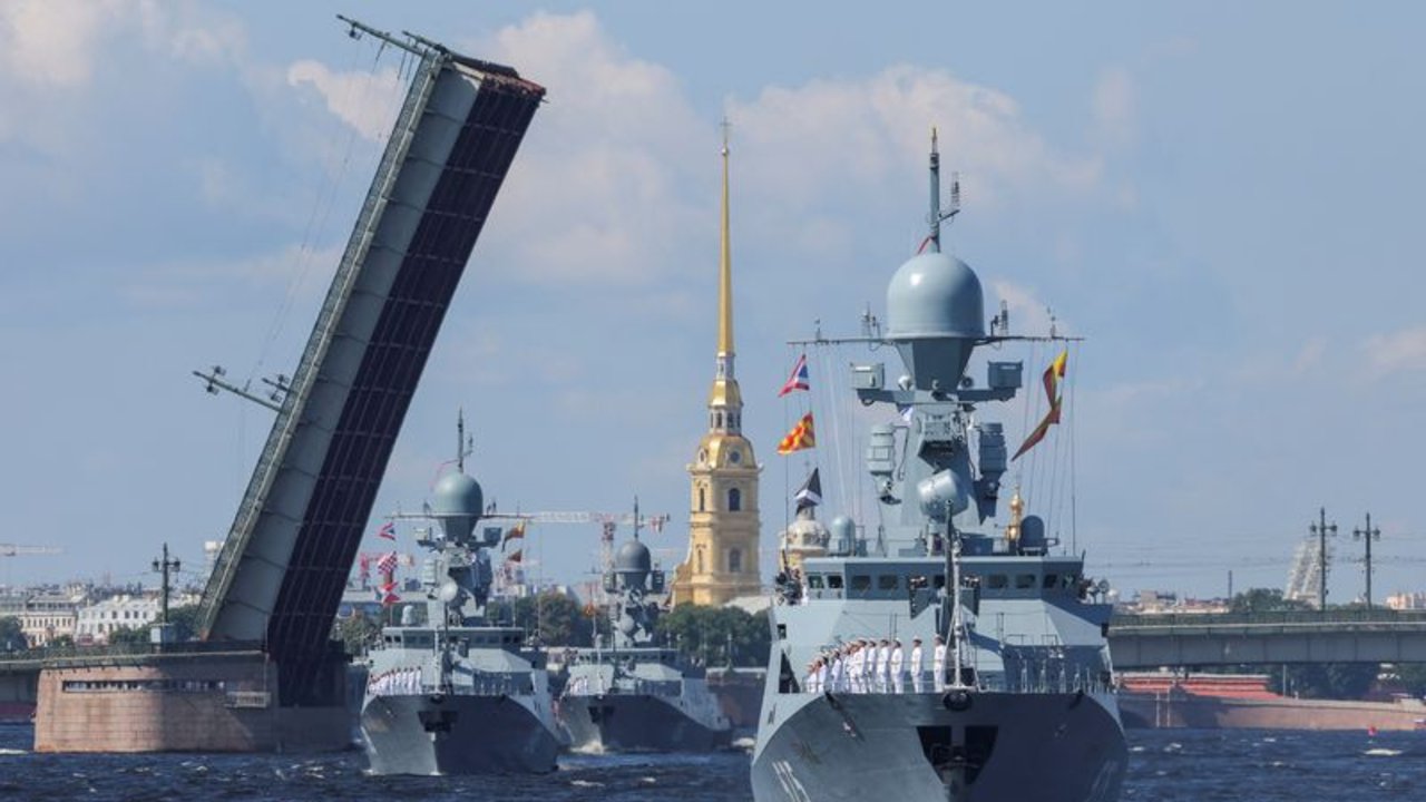 Putin aprueba una gran renovación de la marina rusa, según un asesor del Kremlin