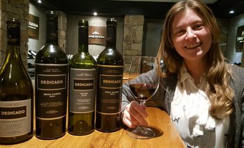 Conocé el 'Booking del vino' creado por una enóloga mendocina | Argentinos