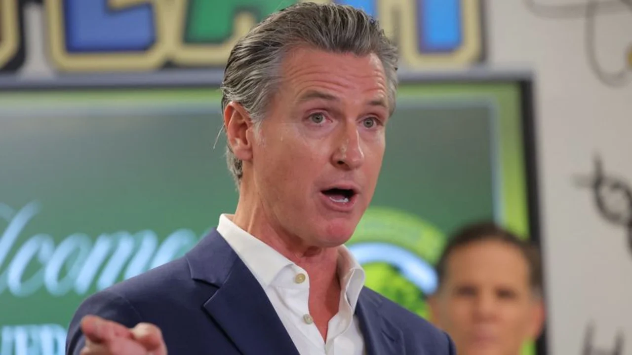 Trump dice que el zar fronterizo debería arrestar al gobernador de California Newsom