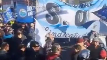 Trabajadores de la pesca protestaron contra Milei en Mar del Plata