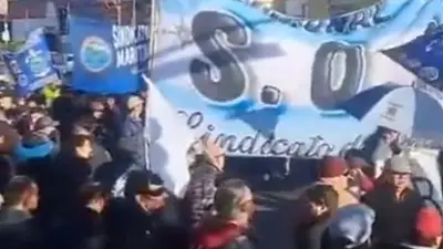Trabajadores de la pesca protestaron contra Milei en Mar del Plata Trabajadores de la pesca protestaron contra Milei en Mar del Plata