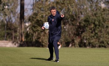 Se va de Independiente: una pieza clave tiene un pie afuera | Independiente
