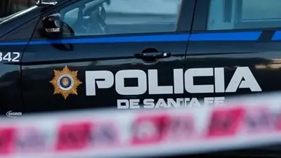 Rosario sangrienta: una mujer baleada, un hombre muerto y una nota mafiosa que aterroriza la ciudad Rosario sangrienta: una mujer baleada, un hombre muerto y una nota mafiosa que aterroriza la ciudad