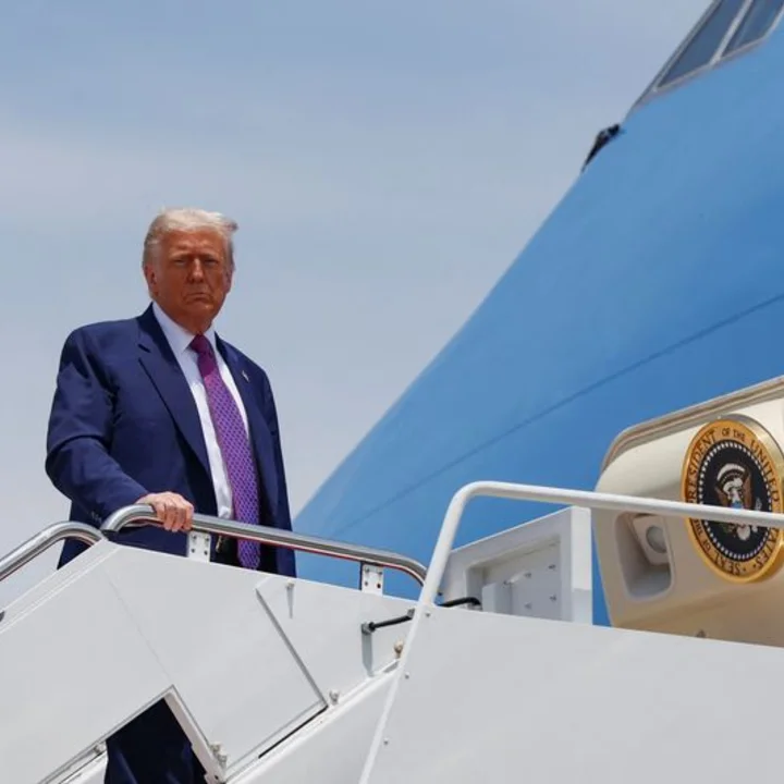 Trump advierte sobre protestas en desfile militar; Colombia bajo ataque