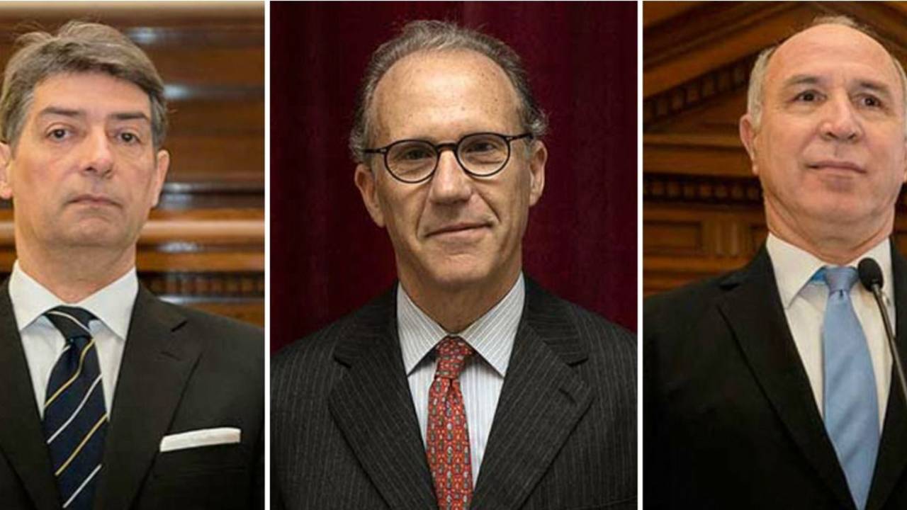 La Corte y un mensaje para el Poder Judicial: fallos pro-libertarios y persecutorios para opositores mientras se aumenta el sueldo