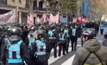Congreso: avanza la Policía contra jubilados y trabajadores del Garrahan | Congreso