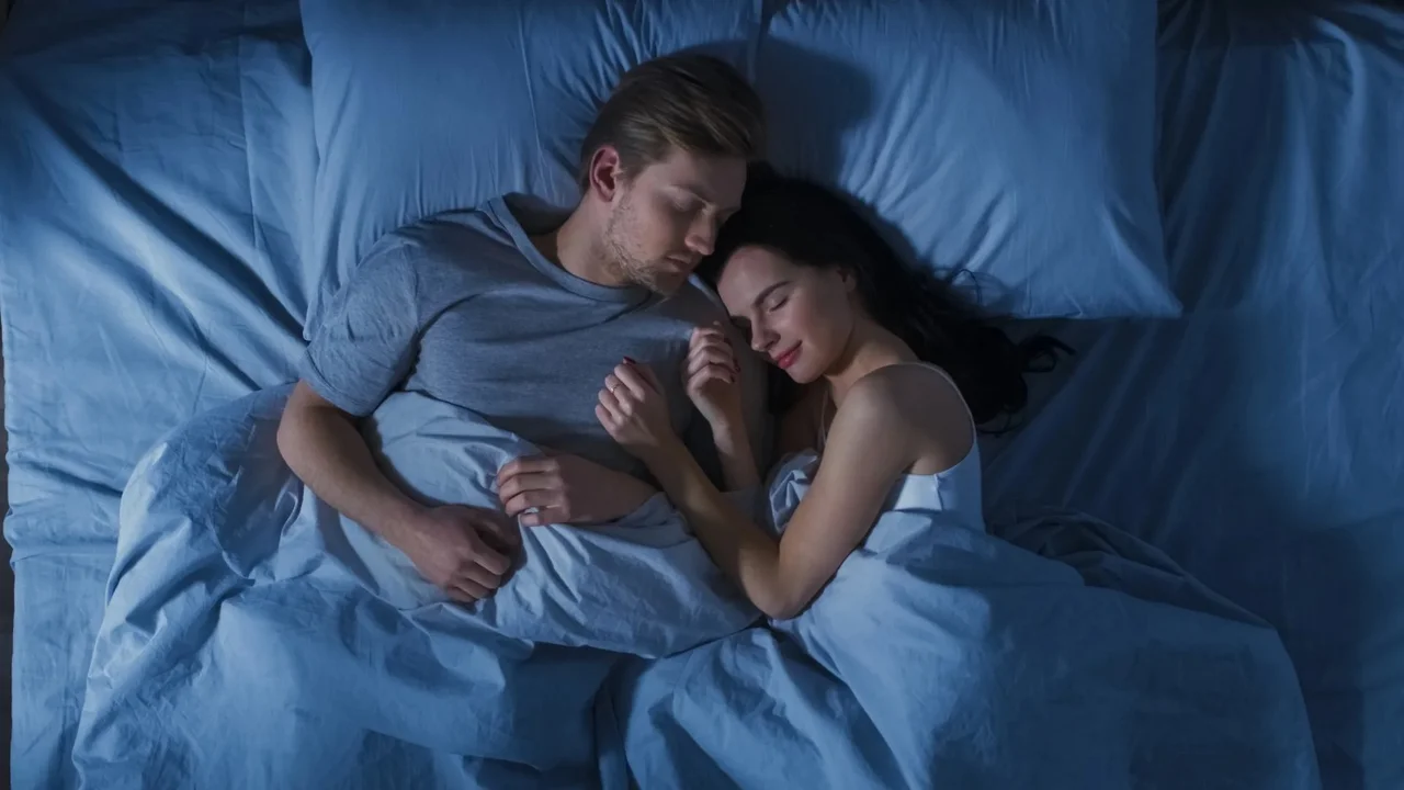 Personas durmiendo
