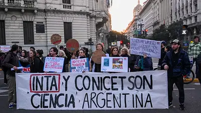 Galeria de fotos: otro miércoles de marchas en Plaza de Mayo Galeria de fotos: otro miércoles de marchas en Plaza de Mayo