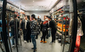 Es exitosa en todo el mundo y ahora llegó a Argentina: la nueva marca de gorras | #atr