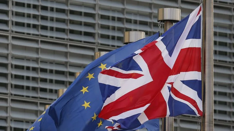 La UE y el Reino Unido sellan un acuerdo post-Brexit que facilita el flujo fronterizo en Gibraltar