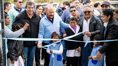 Insfrán enumeró los logros de su gestión frente al ajuste de Milei: "Dimos el aumento salarial más grande del país" Insfrán enumeró los logros de su gestión frente al ajuste de Milei: "Dimos el aumento salarial más grande del país"