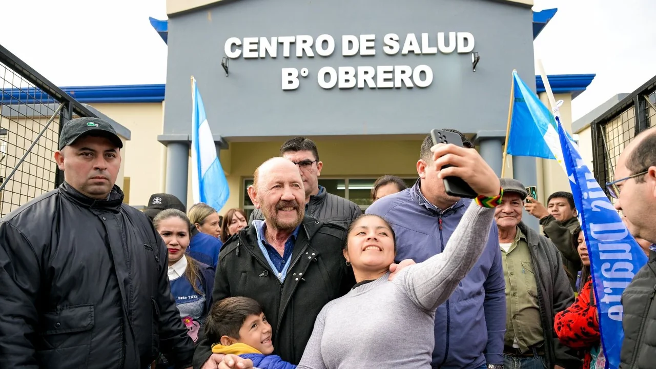 En su gira por el oeste formoseño, Insfrán inauguró la obra educativa N°1524 de su gestión
