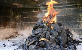 ¿Cómo prender el fuego para un asado en cuatro pasos? | Asado