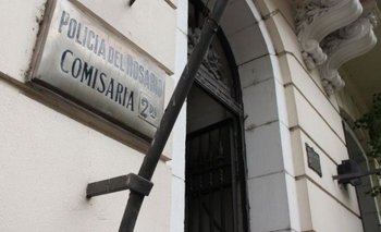 Rosario: imputaron a cinco policías por golpizas a dos personas demoradas en una comisaría | Violencia institucional