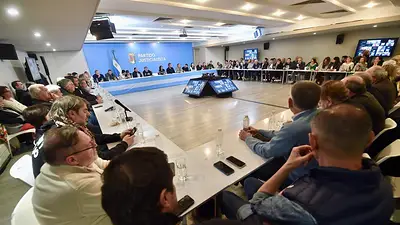El PJ se organiza por el fallo contra CFK: gran marcha a Comodoro Py y resistencia del campo popular El PJ se organiza por el fallo contra CFK: gran marcha a Comodoro Py y resistencia del campo popular