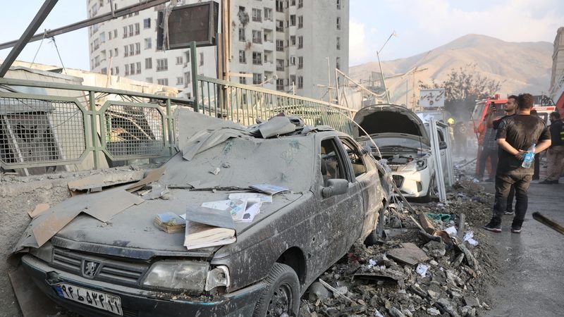 Conflicto Israel Irán hoy en EN VIVO: Irán activó sistemas de defensa y advierten por explosiones