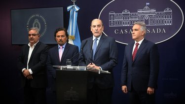 Milei sigue de gira y Francos recibe a gobernadores en Casa Rosada