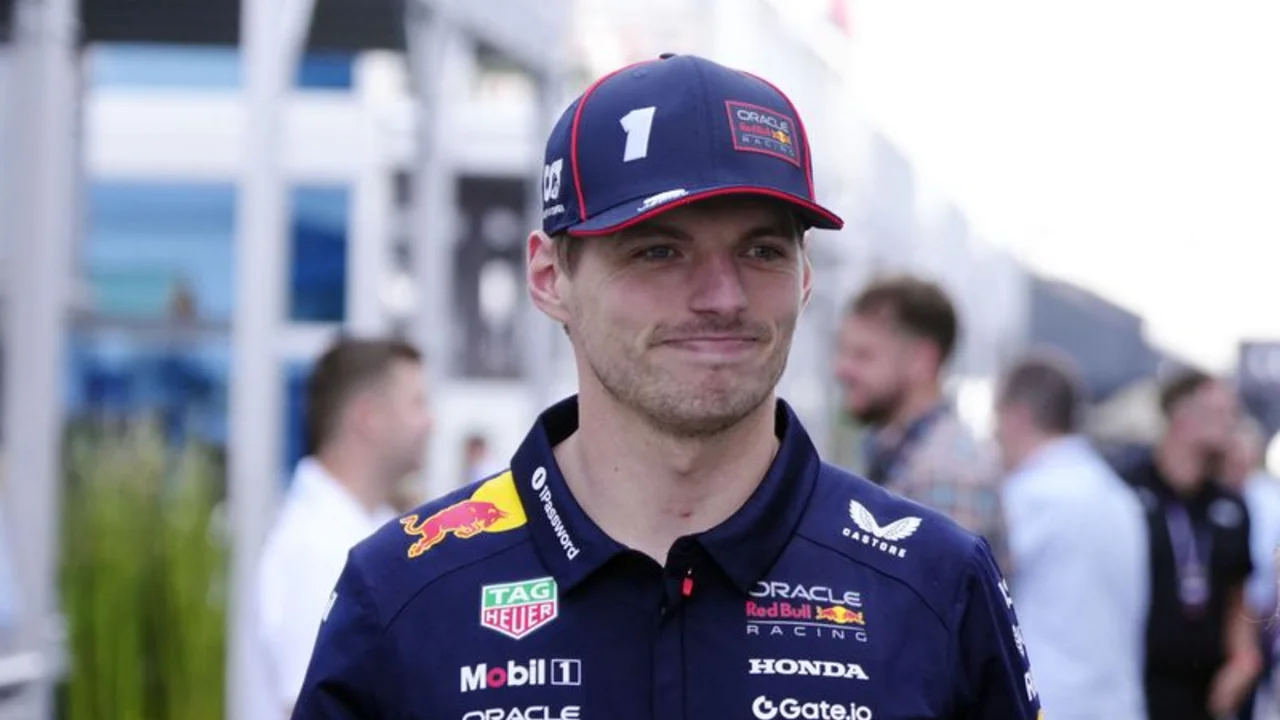 Verstappen dice que no habrá cambios en su estilo pese al riesgo de prohibición de correr